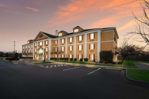 Quality Inn Alcoa Knoxville image 2