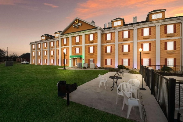 Quality Inn Alcoa Knoxville image 3